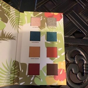 Alamar Cosmetics Eyeshadow Palette Brand New!!